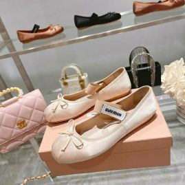 Picture of Miu Miu Shoes Women _SKUfw118790916fw